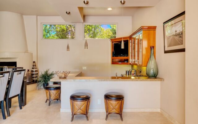 54444her 5 Bedroom Home