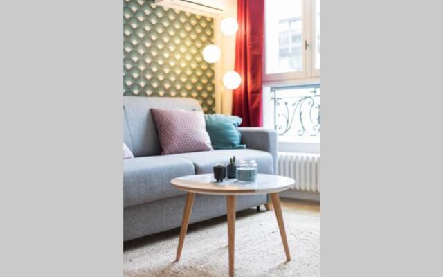 Appartement d'architecte proche Arc Triomphe -2P