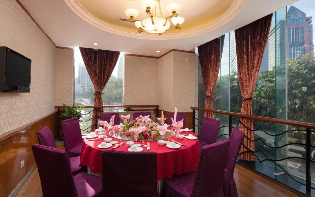 Xinyuan Hot Spring Hotel