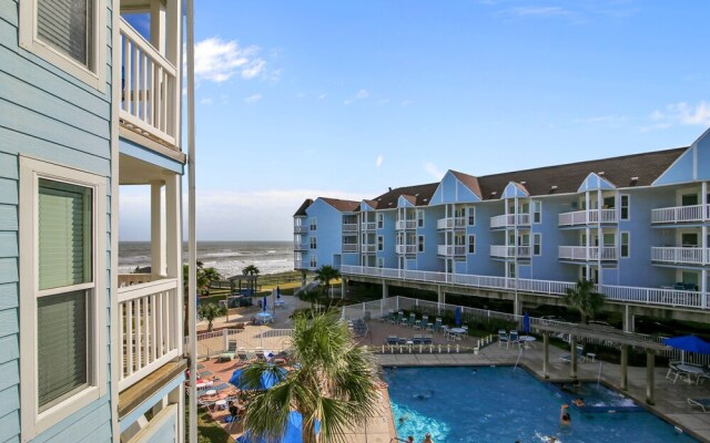 Seascape 2207 1 Bedroom Apts by RedAwning