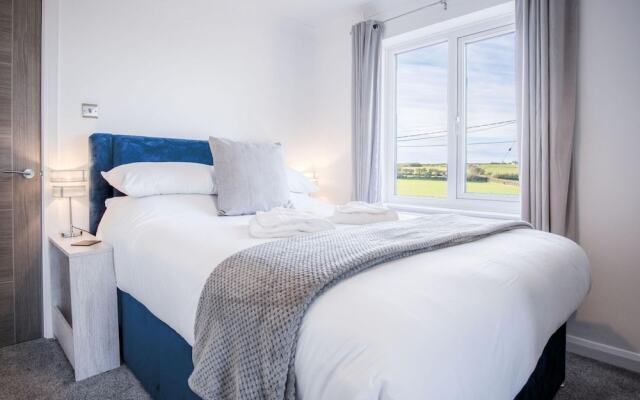 Vista Suite - 3 Bed Apartment - Ocean Breeze