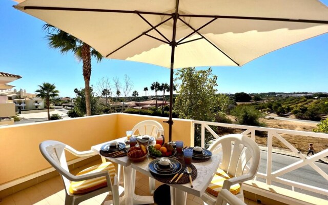 Albufeira Valley 1 With Pool by Homing