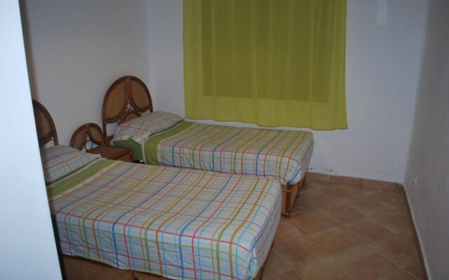 Marina Beach CHW Apartment