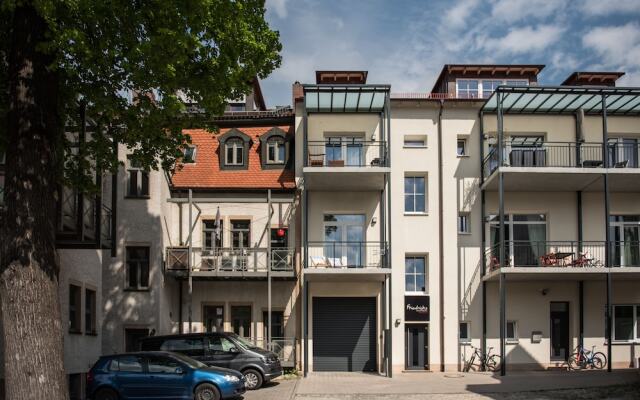 Friedrichs Apartments