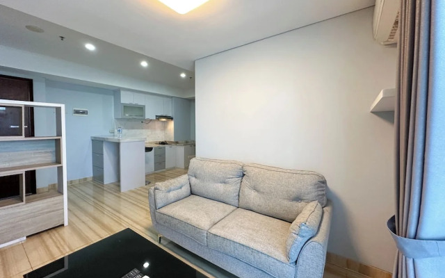 Spacious And Cozy 3Br At Grand Sungkono Lagoon Apartment