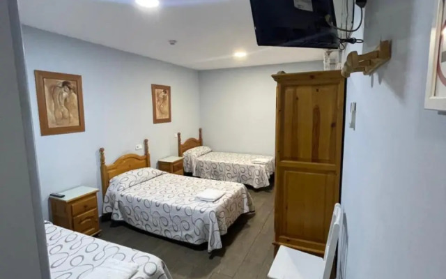 Hostal 3 Hermanos