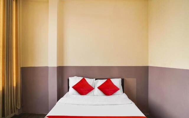 OYO Flagship 80448 Hotel Varna