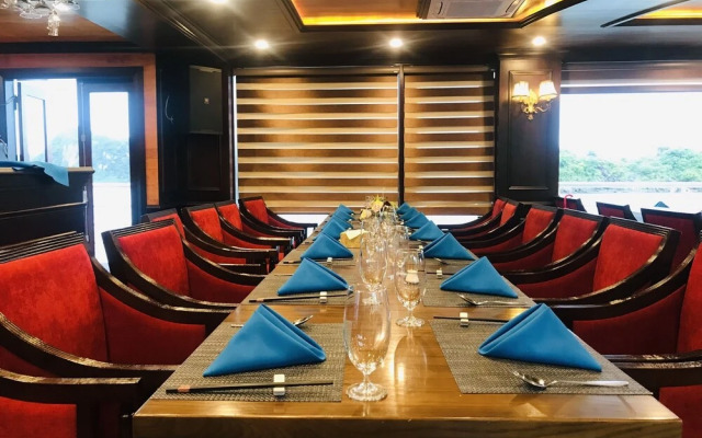 Dragon Bay Cruises