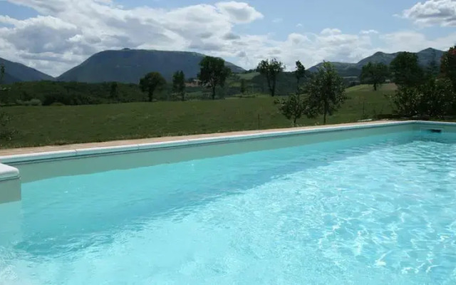 Marche Holiday - Borgo San Martino