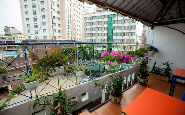 Halong Party Hotel