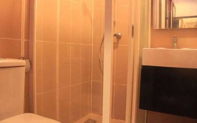 Zuk Hotel