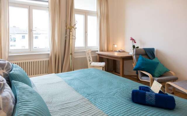 Blues & Chutney Bonn Bed & Breakfast