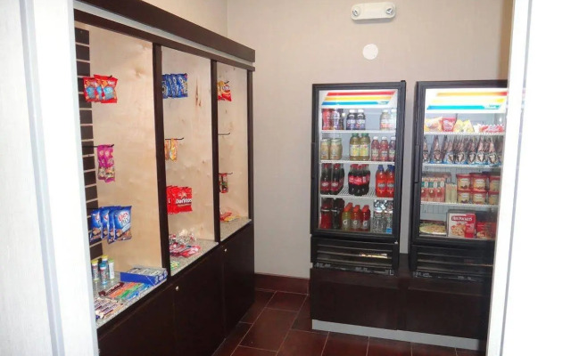 Holiday Inn Express & Suites Cleveland