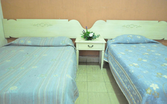Hotel Metropolitan I