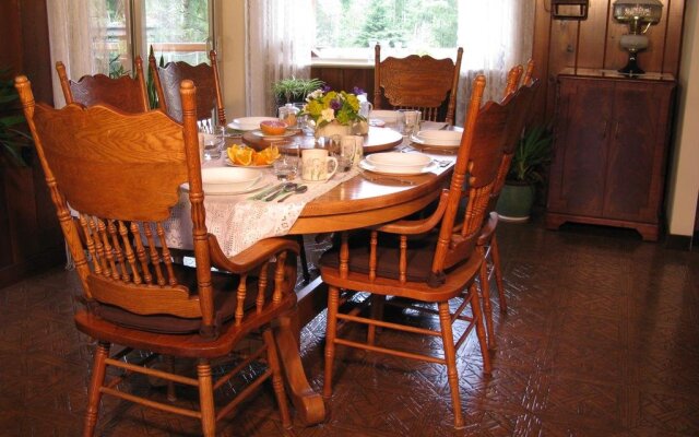 Strathcona Street Bed and Breakfast