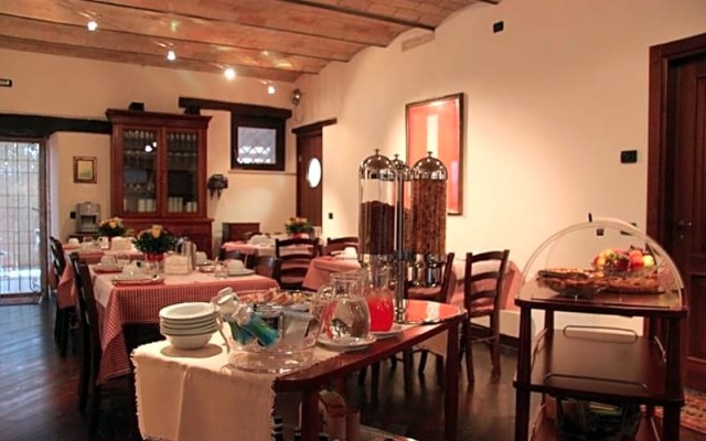 La Tana Dei Leoni B&B