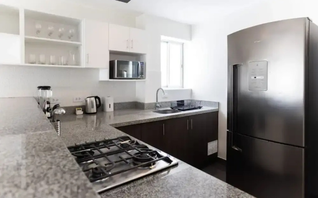 w Great 3BR Duplex With Terrace in Miraflores