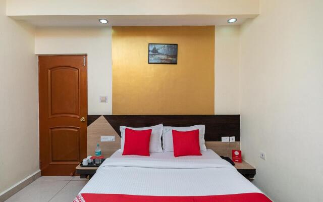 Treebo Golden Inn, 700 Mtrs From Promenade Beach