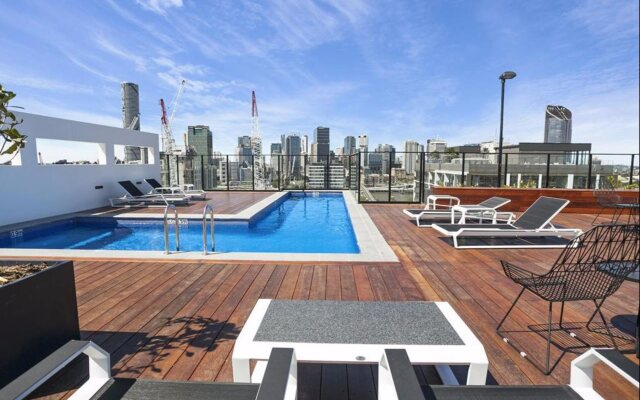 Soda Apartments by CLLIX