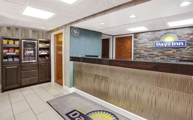 Days Inn by Wyndham Acworth