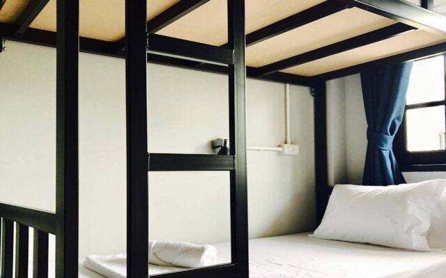 Green Onion Hostel