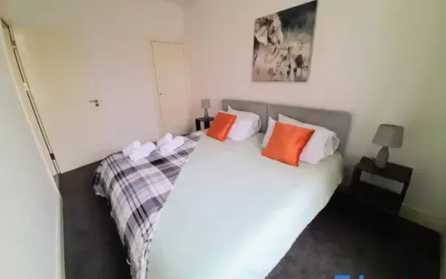 Unique 2 Bedroom Flat in the Heart of Reading!