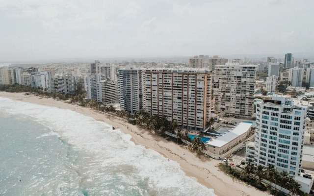 Puerto Rico Condado Beachfront w Pool Rental Otium Rentals