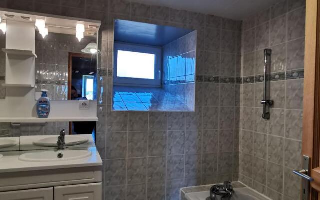 Gîte Les Estables, 3 pièces, 6 personnes - FR-1-582-148