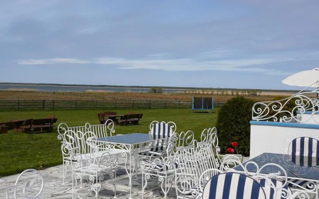 Rezydencja Nad Jeziorem Łebsko