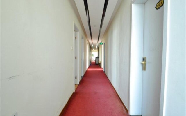 Lanlingxian Xinzaiyiqi Express Inn