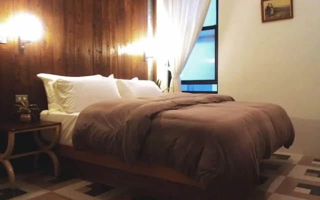 TysonB&B