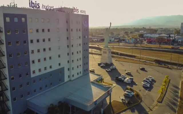 Ibis Lorena - Circuito da Fé