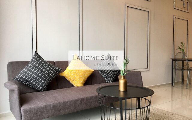 The Robertson KL By Lahome Suite