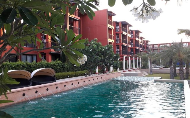 Bluroc Hua Hin Resort Condo