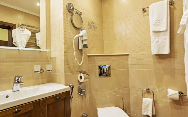 7 Pools SPA & Apartments