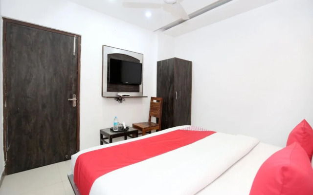 Hotel Royal Blue By OYO Rooms