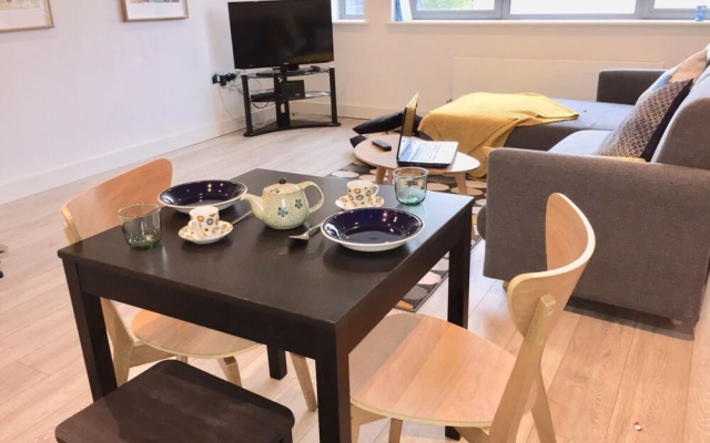 Modern 1 Bedroom Apartment in the City Centre