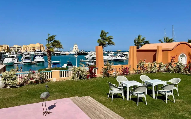 MB 2 Palace New Marina El Gouna