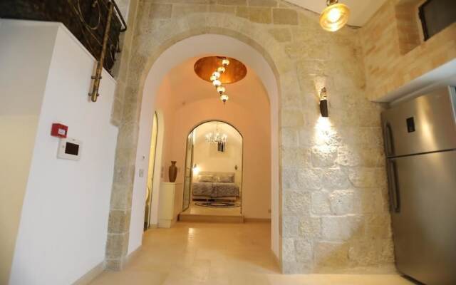 Western Wall Luxury House