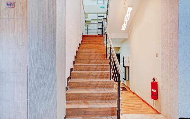 OYO 90227 Citraland Residence