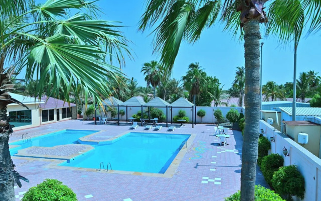 Al Meem M&M Compound