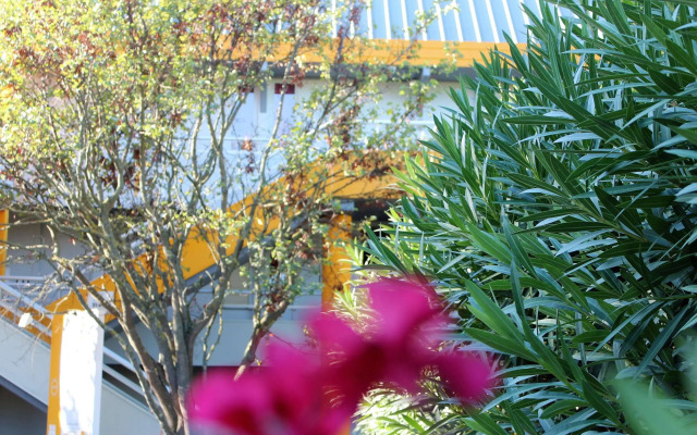 Premiere Classe Orange