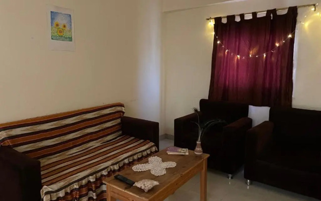 The Mountain View Apartment