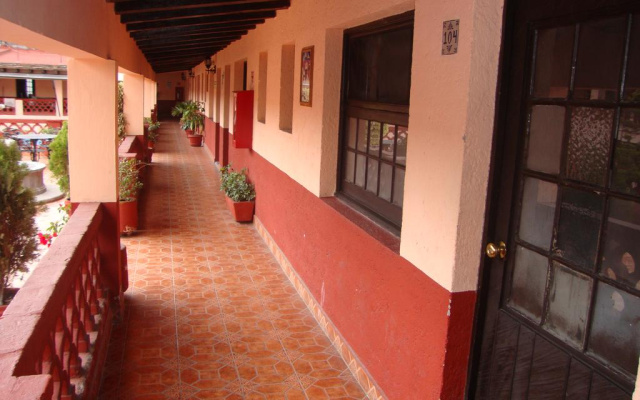Hotel Virreyes