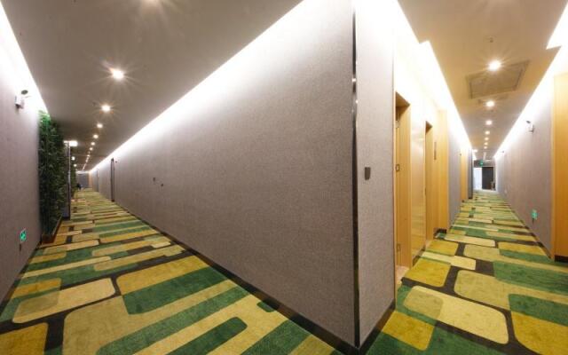 Vatica Hotel Hefei Wulidun Metro Station Yihe Building