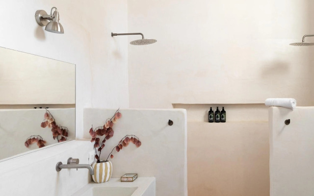 IUTA Glamping & Farm