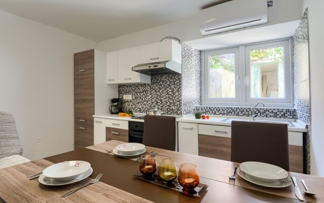 Andrea&Leon Apartments
