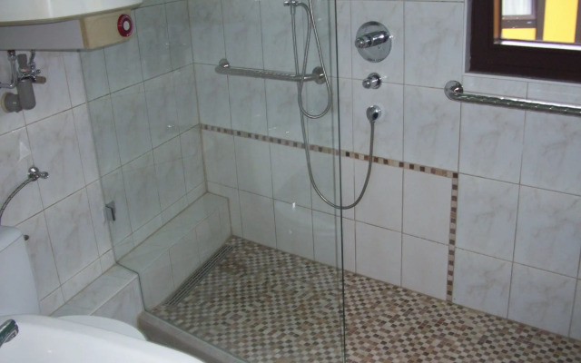 fritzis arte rooms