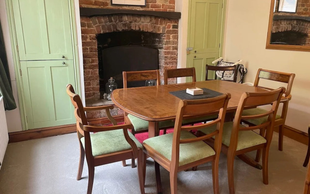 Large Family Getaways Metres From the Beach