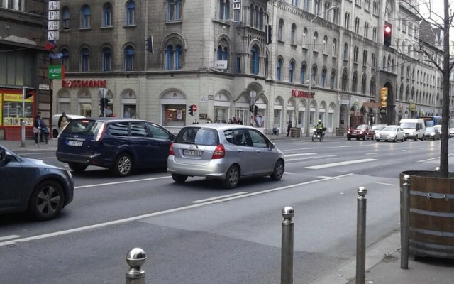 Luxurious 2 bedrooms apartment downtown